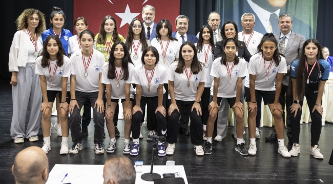 Konak Belediyesi'nin Meclisi, Konak'ın sultanlarını ağırladı