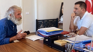 Kuşadası Belediyesi'nden evi yanan vatandaşa yardım eli