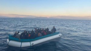 Kuşadası'nda 31 kaçak göçmen kurtarıldı