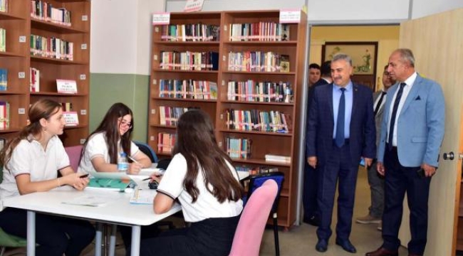 Manisa İl Emniyet Müdürü Fahri Aktaş okulları ziyaret etti