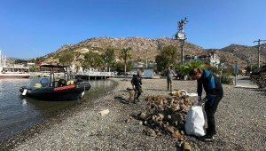 Marmaris'te denizden çıkanlar 'pes' dedirtti