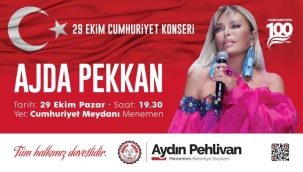 Menemen'de belediyeden Ajda Pekkan'lı 100'üncü yıl kutlaması