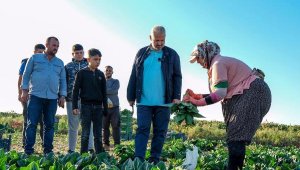 Menemen'de tarladan sofraya birlik rüzgarı