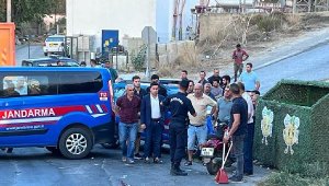 Sollama yapan hafriyat kamyonunun çarptığı motosikletli öldü