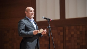 Soyer: "Barışa sımsıkı sarılmalıyız"