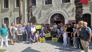 Tekel Fabrikası emektarlarından İzmir Kültür Sanat Fabrikası'na ziyaret