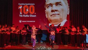 Yaşar Üniversitesi'nde cumhuriyetin 100'üncü yılı coşkusu
