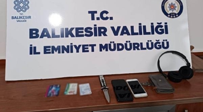 13 yaşındaki 2 kız, bıçaklı gaspçı çıktı