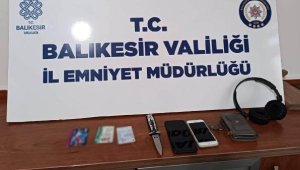 13 yaşındaki 2 kız, bıçaklı gaspçı çıktı