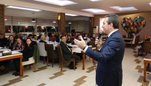 Bergama Belediye Başkanı Koştu öğretmenlerle buluştu