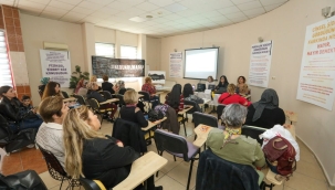 Buca'da şiddete karşı farkındalık yaratıldı