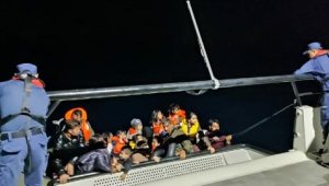 Çanakkale'de 26 kaçak göçmen kurtarıldı