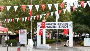 Çiğli Belediyesi, "Devrim İçin 1935" anıtını ilk yerine taşıdı