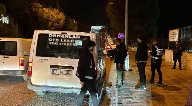 Haklarında arama kararı bulunan 10 şüpheli yakalandı