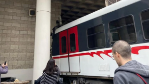 İzmir'de metro raydan çıktı!