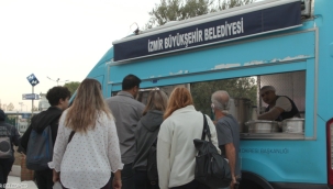 İzmir'de üniversiteliler derse "Günaydın Çorbası" içerek giriyor