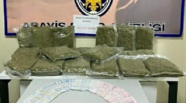 İzmir'de 20 kilo bonzai ele geçirildi