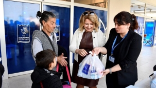 Kuşadası Belediye Başkanı Günel'den ailelere ekonomik destek