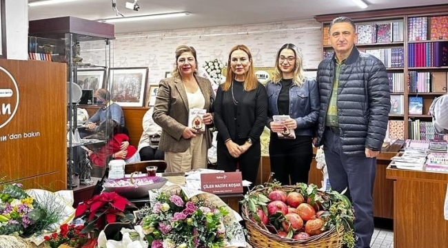 Nar Mevsimi'nin imza gününe yoğun ilgi 