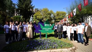 Sayra ve Çınar'ın ismi Bornova'da açılan parkta yaşayacak