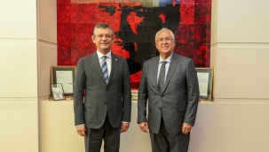 Selvitopu'dan Özel'e "hayırlı olsun" ziyareti