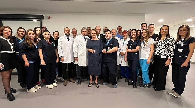 100 binde bir görülen tümör ortak operasyonla alındı