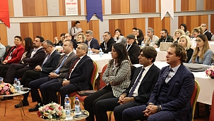 Avrupa Yetişkin Öğrenimi Gündemi-6 Projesi Bölge Toplantısı İzmir'de gerçekleştirildi