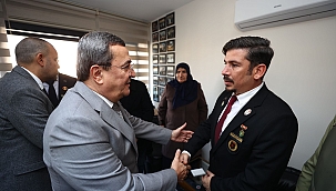 Başkan Batur: "Şehitlerimiz, şehit ailelerimiz bizim kutsalımız, onurumuz"