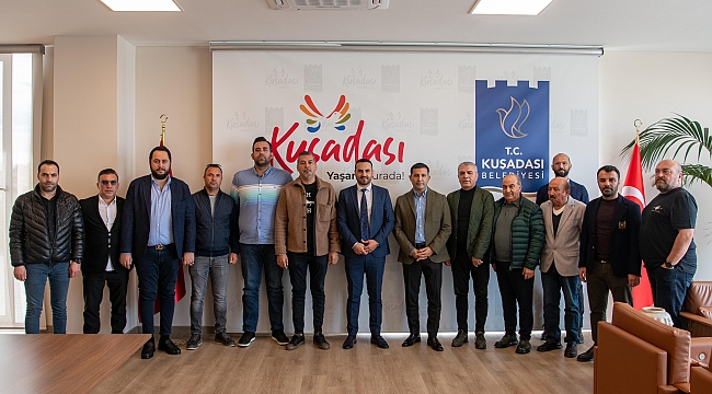 Başkan Günel, Kuşadasıspor'un yönetim kurulu üyeleriyle buluştu