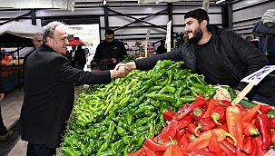 Başkan İduğ, Pazar esnafını ziyaret etti