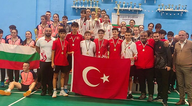 Başkan Koştu: "Badminton takımımız başarıdan başarıya koşuyor"