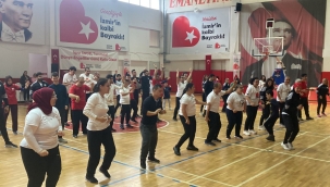 Bayraklı'da engelliler günü kutlaması