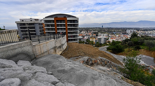 Büyükşehir'den, Narlıdere'de çöken duvara ve kayan yola kalıcı çözüm