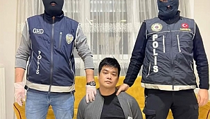 Interpol tarafından aranan 2 kişi İstanbul'da yakalandı