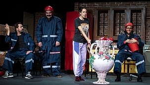 İzBBŞT Elhamra Sahnesi açıldı