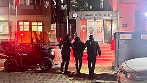 İzmir'de ATV'li polisler, hırsızlık zanlısını yakaladı