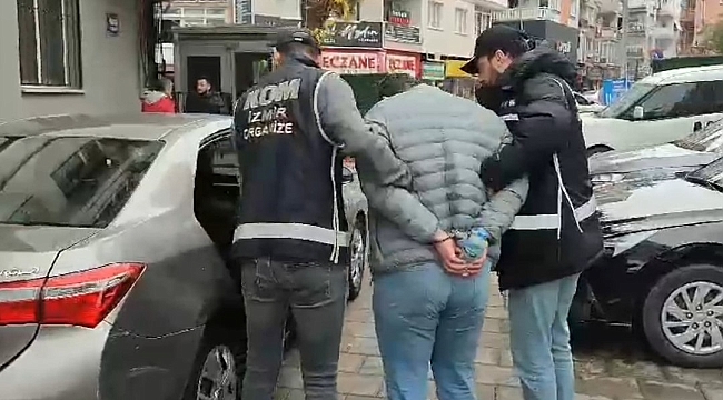 İzmir'de iş yerlerini kurşunlayan saldırgan, polis takibiyle yakalandı