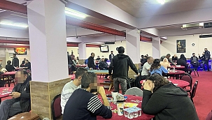 İzmir'de kumar oynayan 88 kişiye baskın