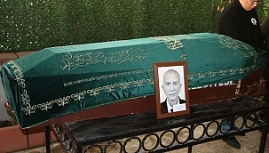 İzmir'de öldürülen öğretim görevlisine son veda