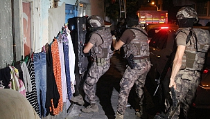 Konak'ta 49 'torbacı' yakalandı