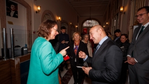 Başkan Soyer, Fransız elçiye dert yandı