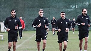 Deniz Kadah ve İbrahim Öztürk Altay'dan ayrıldı