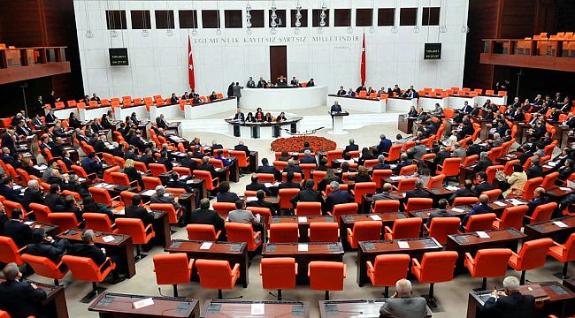 Emekliye zam kararı TBMM'de kabul edildi