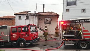 İki ev alev topuna döndü, tüpler bomba gibi patladı