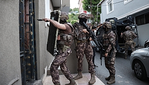 İstanbul merkezli 7 ilde operasyon: 2 organize suç örgütü çökertildi