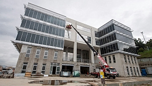 İzmir Büyükşehir Belediyesi ek hizmet binasına kavuşuyor