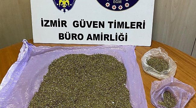 İzmir'de cezaevi firarisi uyuşturucuyla yakalandı