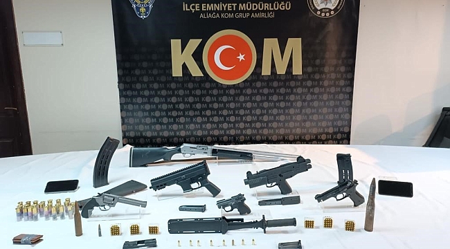 İzmir'de silah tacirlerine darbe: Ele geçirilenler arasında uçaksavar mermisi de var!