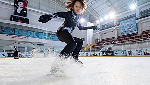 İzmir iki önemli buz pateni organizasyonuna ev sahipliği yapacak