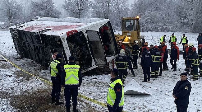 Kastamonu'da katliam gibi kaza: 6 kişi öldü 33 kişi yaralandı